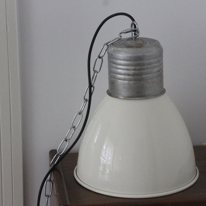 Silje – Industrial Enamel Pendant Light BO-HA