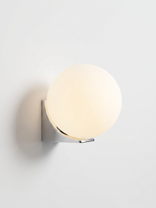 Solja – Modern Glass Orb LED Bedside Wall Sconce BO-HA Chrome Single